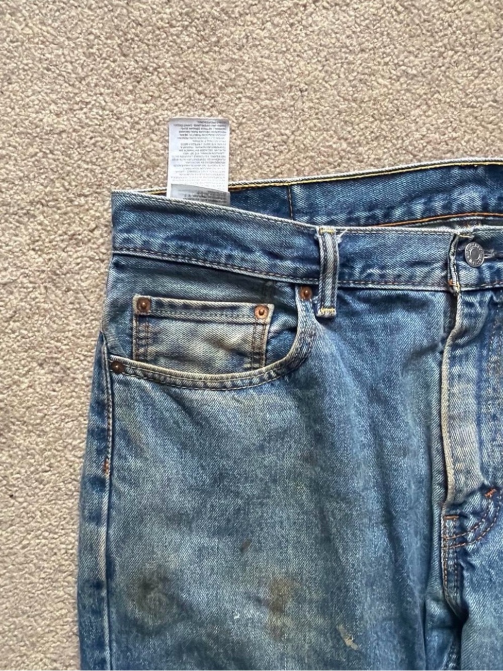Vintage 2000s Thrashed Levi’s 559 Straight Leg Denim - Picture 3 of 5